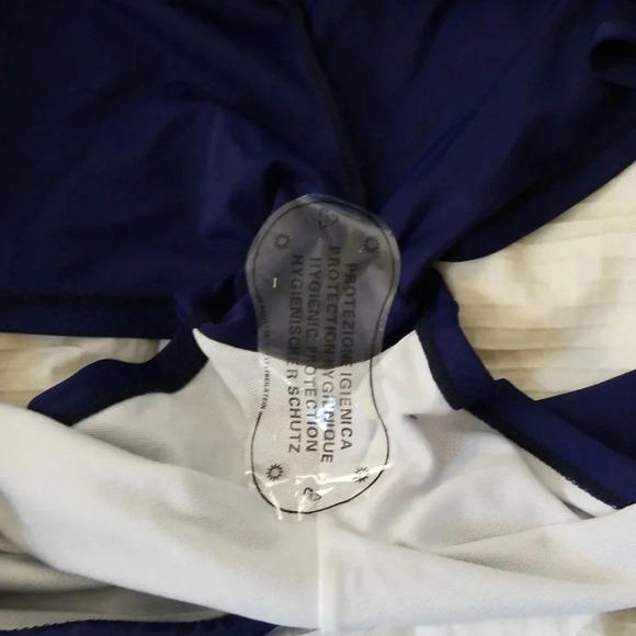 NWT Beautiful Patterned Tankini - Picture 7 of 7